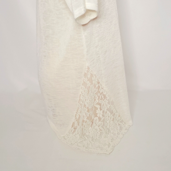 Gibson Women's Tunic with Lace Accents - Picture 4 of 6